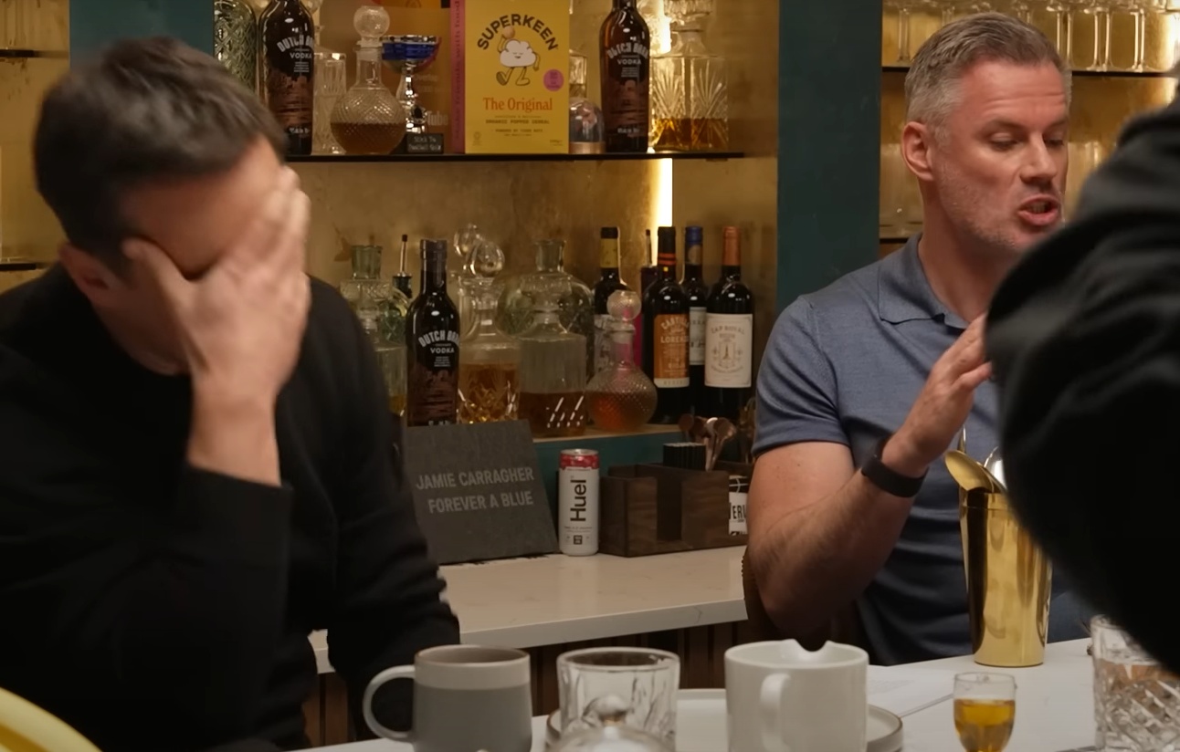Gary Neville and Jamie Carragher disagreed over the ongoing Liverpool contract saga