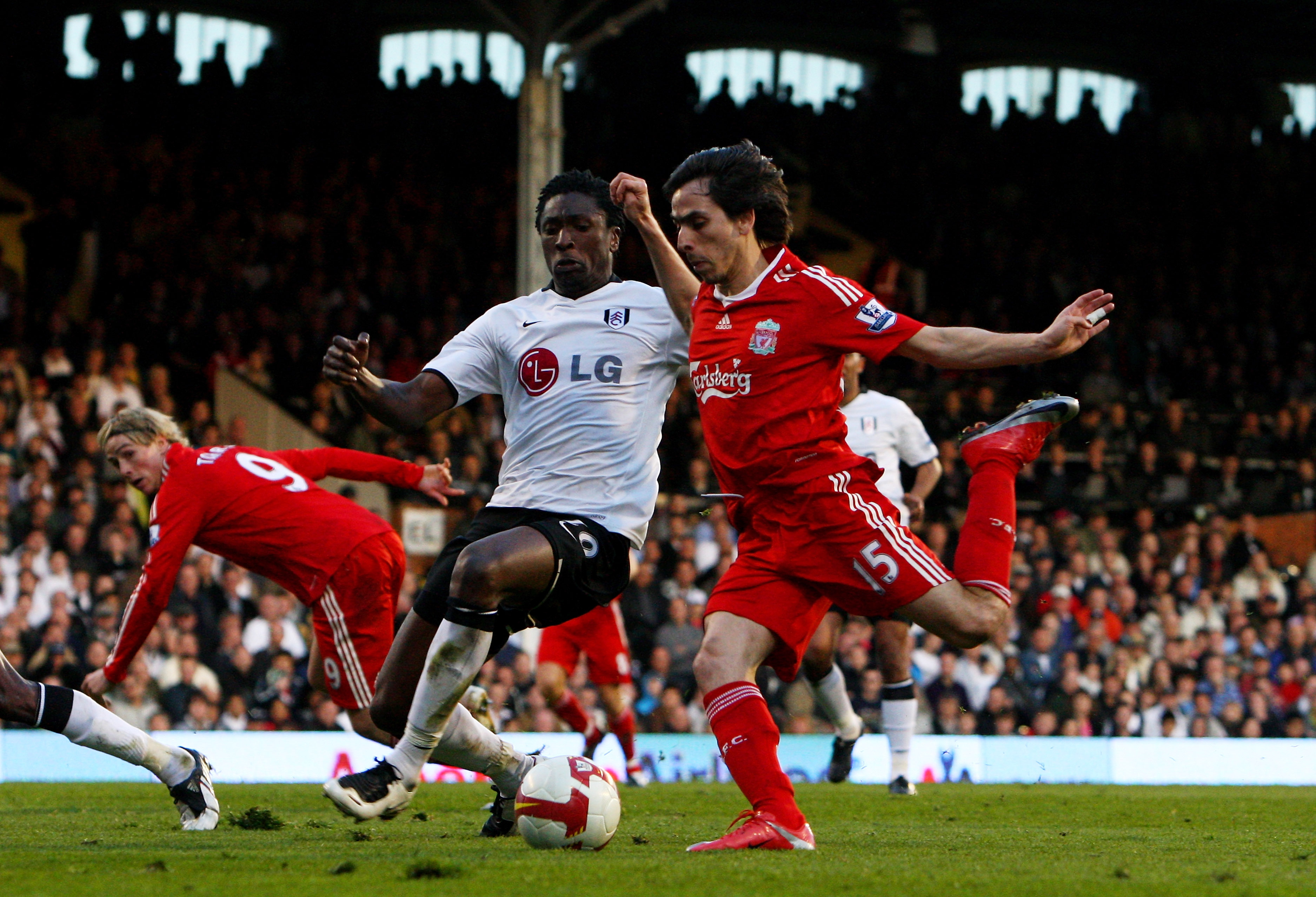 Yossi Benayoun is reportedly in talks over the vacant sporting director role at Arsenal