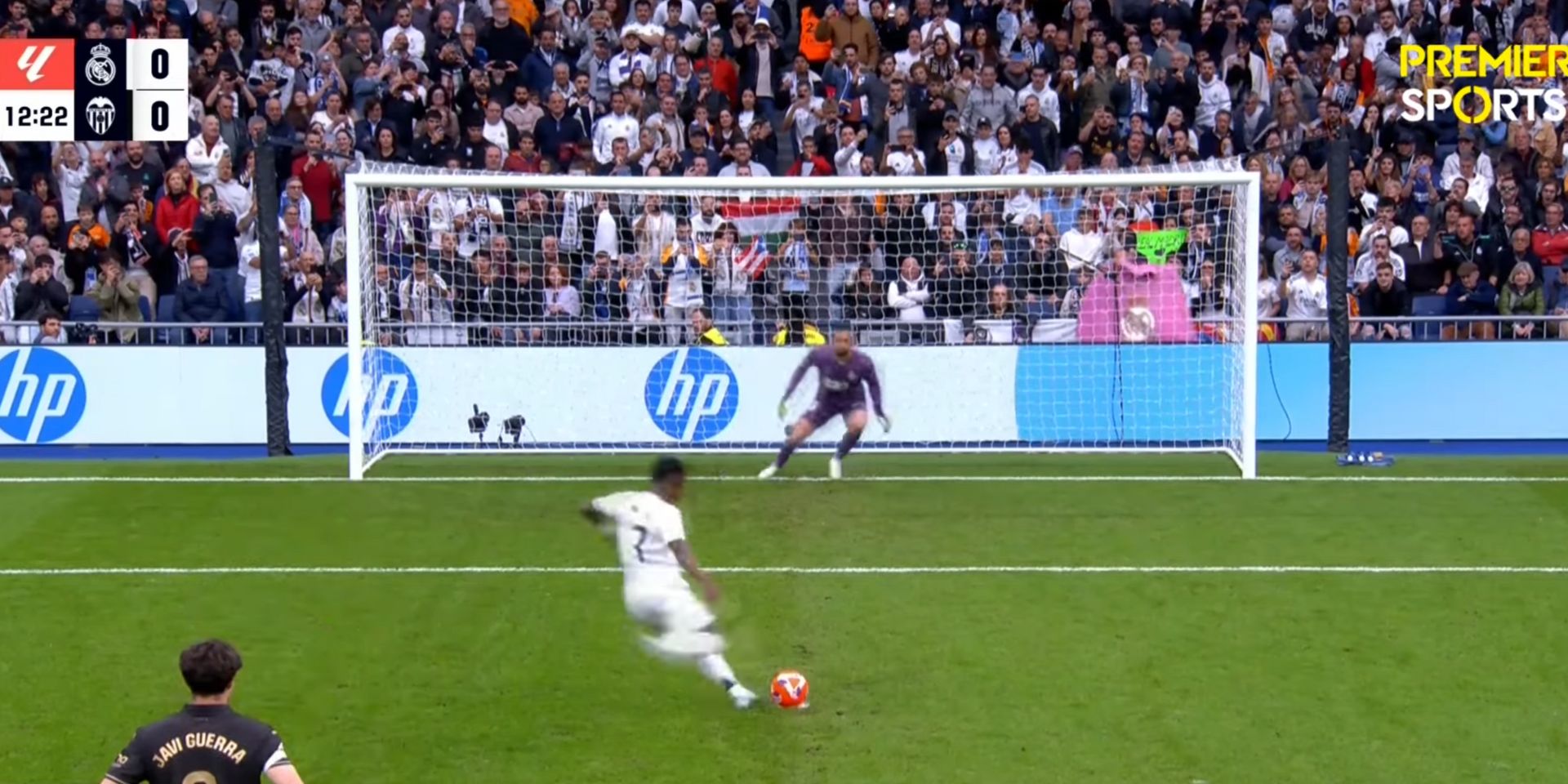 Giorgi Mamardashvili saves Vinicius Junior of Real Madrid's penalty