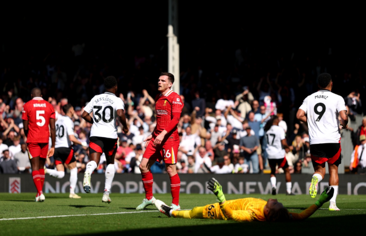 Alan Shearer was scathing of Andy Robertson's performance in Liverpool's defeat to Fulham