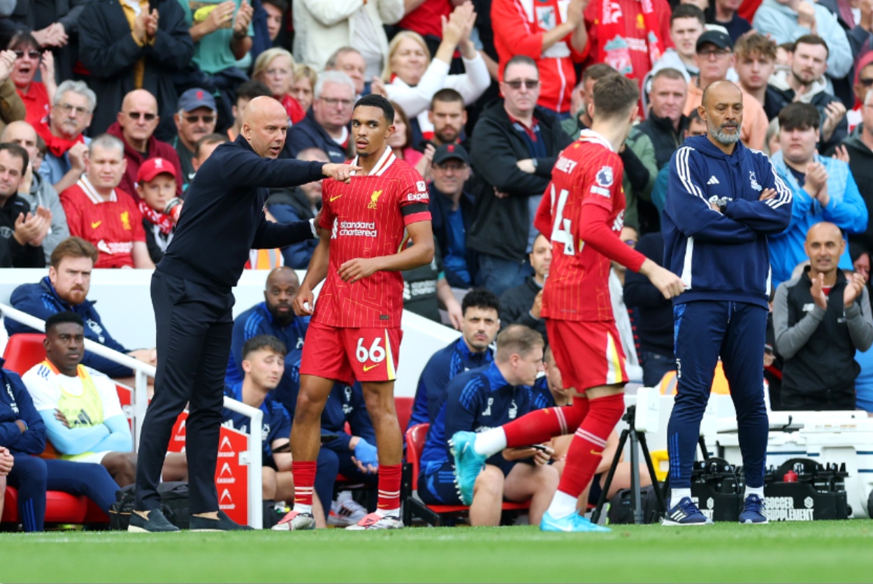 Arne Slot batted off questions about Trent Alexander-Arnold's future