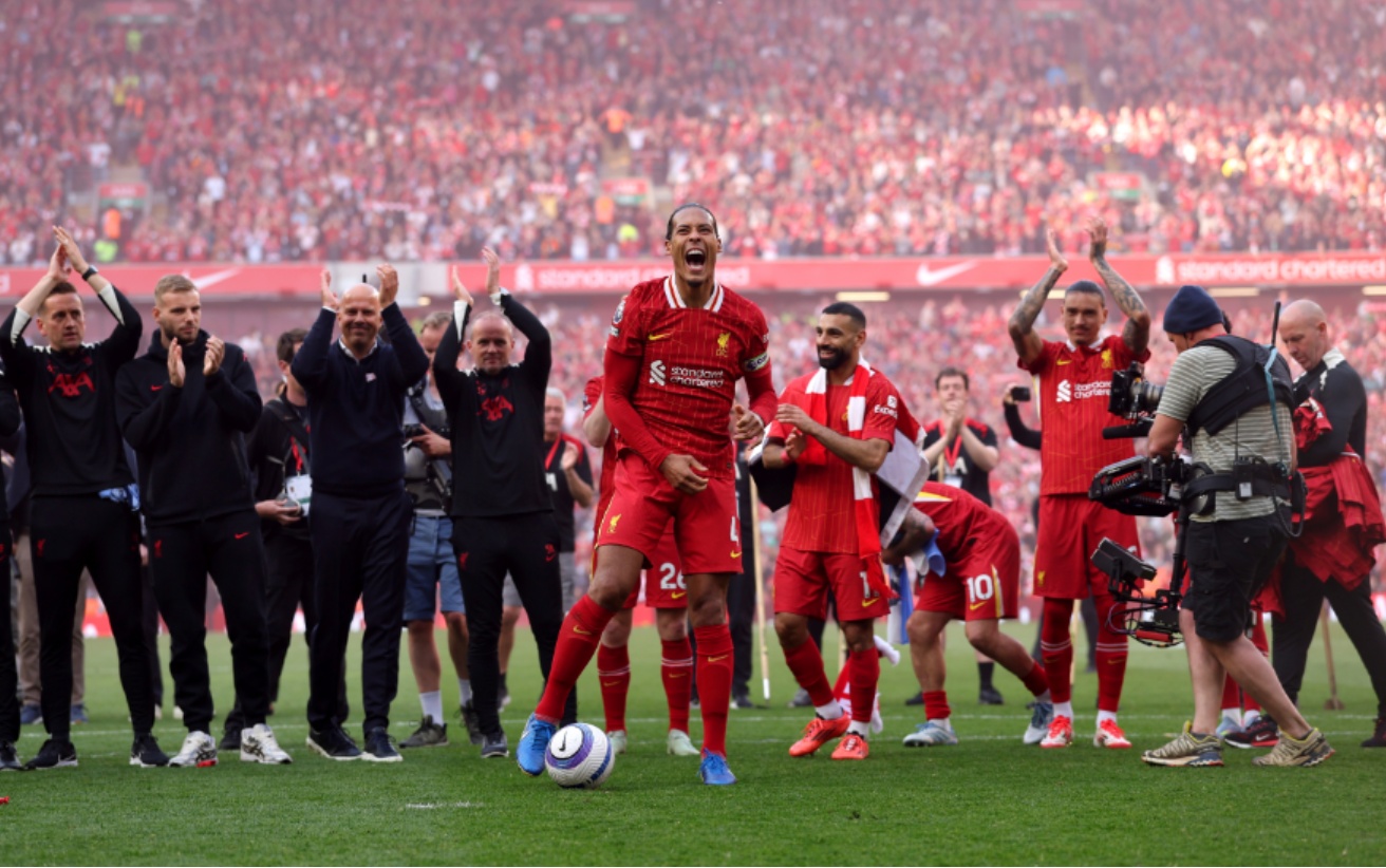 Virgil van Dijk celebrates as Liverpool clinch the Premier Leaguet title