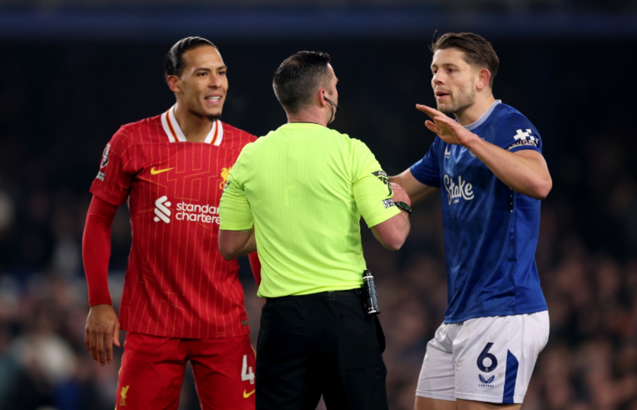 Virgil van Dijk shoved James Tarkowski to the floor during Liverpool's win over Everton