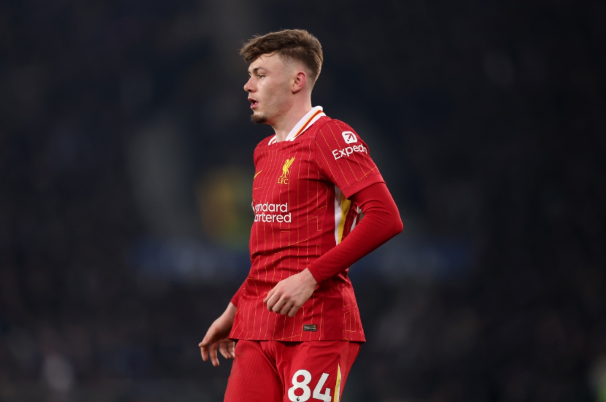 Gary Neville felt that Conor Bradley had a 'difficult' game in Liverpool's 2-2 draw against Arsenal