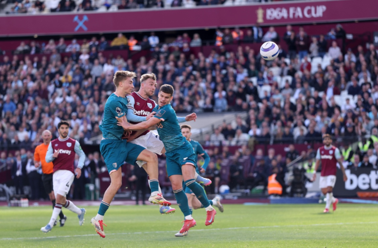 Liverpool are pursuing Bournemouth duo Dean Huijsen and Milos Kerkez