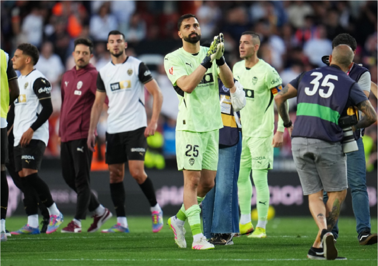 Giorgi Mamardashvili has confirmed that he will spend next season at Liverpool