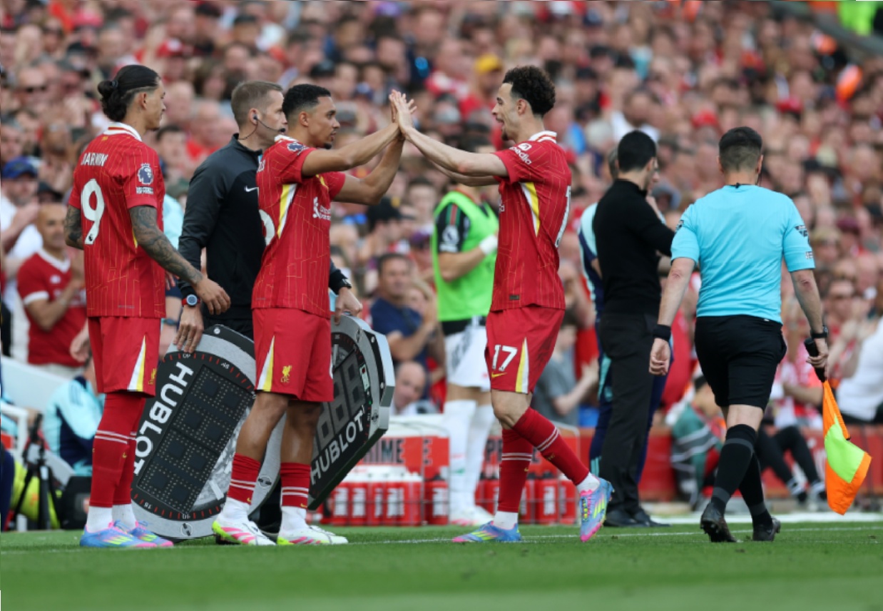 Trent Alexander-Arnold was boed by large sections of the Anfield crowd on Sunday