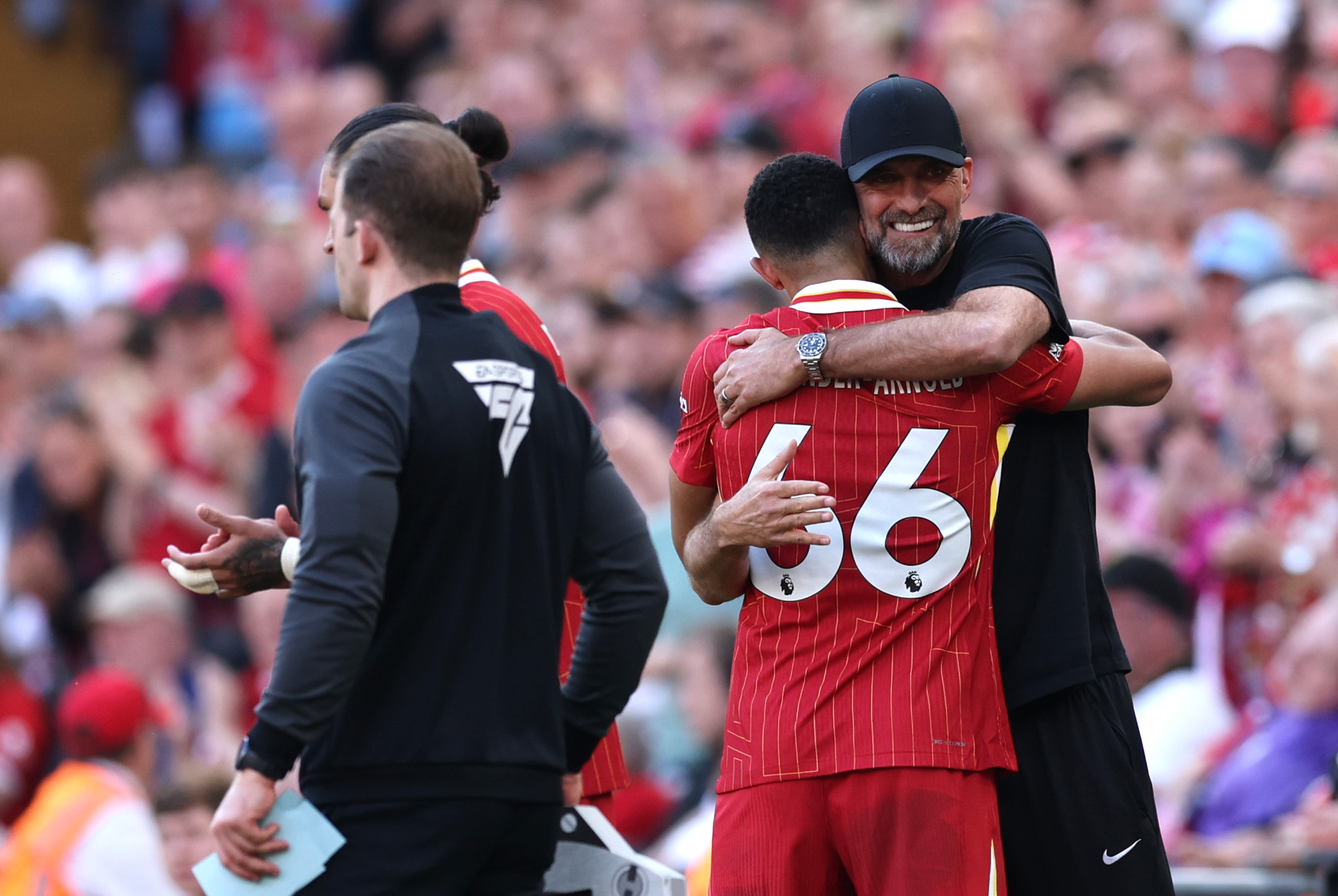 Jurgen Klopp has staunchly defended Trent Alexander-Arnold in the wake of condemnation from many Liverpool fans