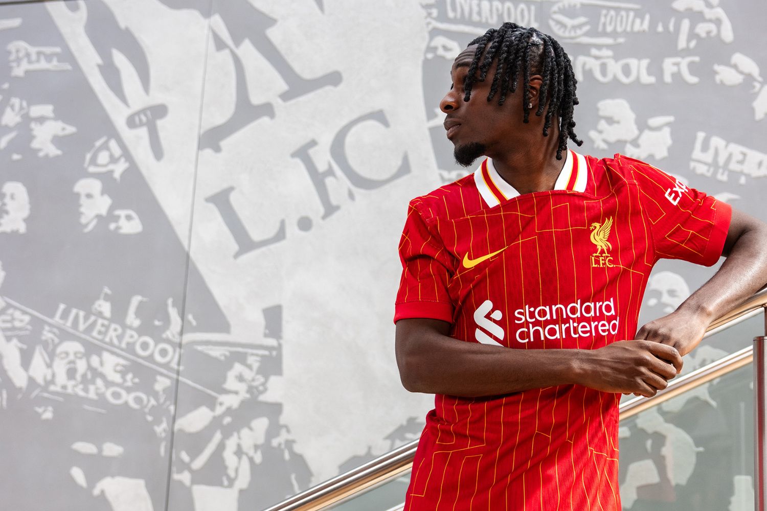 Jeremie Frimpong in a Liverpool shirt