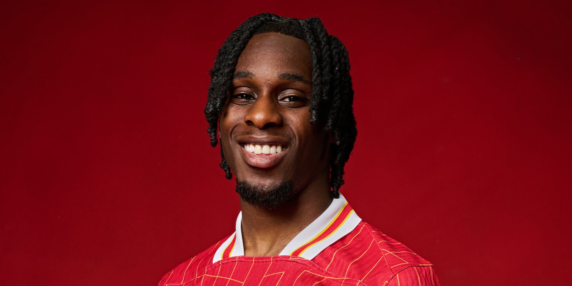 Jeremie Frimpong in a Liverpool shirt