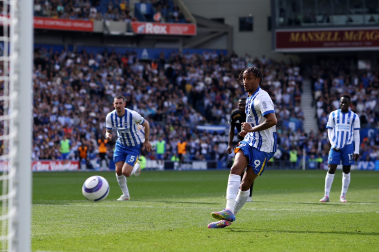 Igor Julio has encouraged Brighton teammate Joao Pedro to favour Liverpool over a move to London