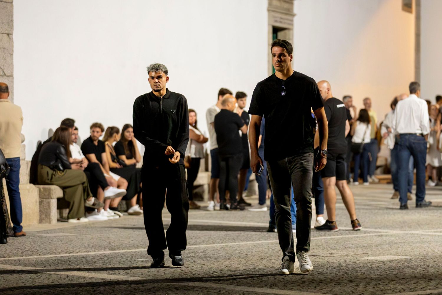 Luis Diaz visits Gondomar to pay respects to Diogo Jota