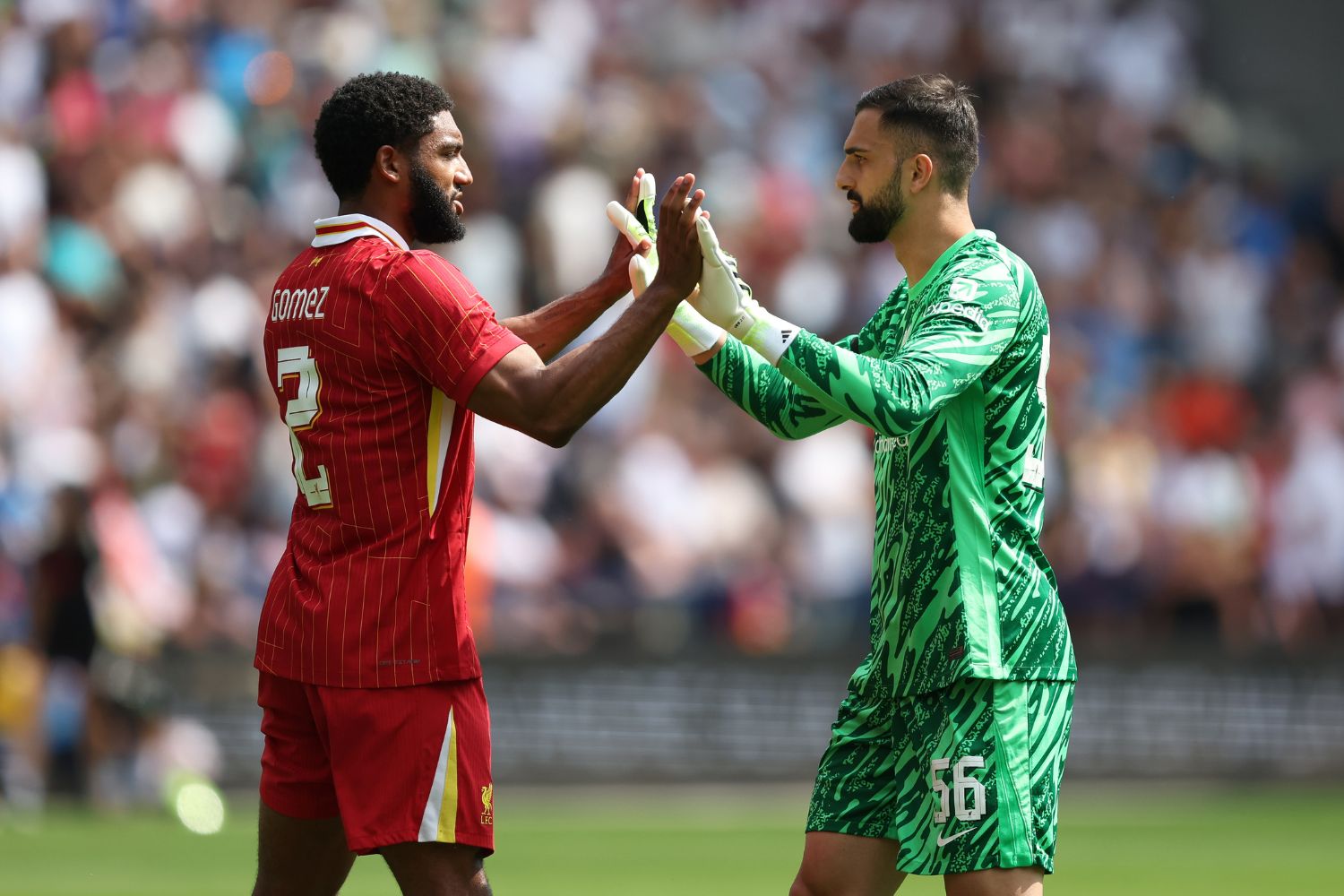 Giorgi Mamardashvili and Joe Gomez against Preston