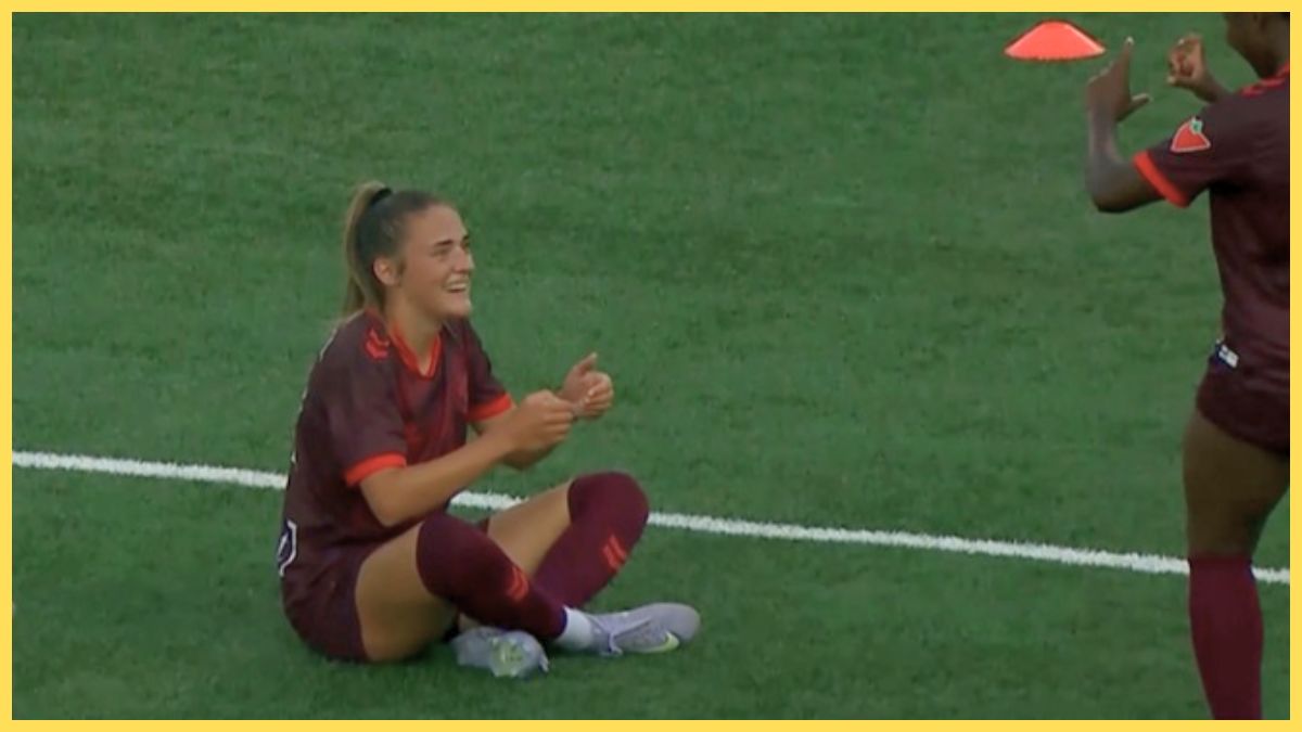 Kaylee Hunter performs Diogo Jota's celebration