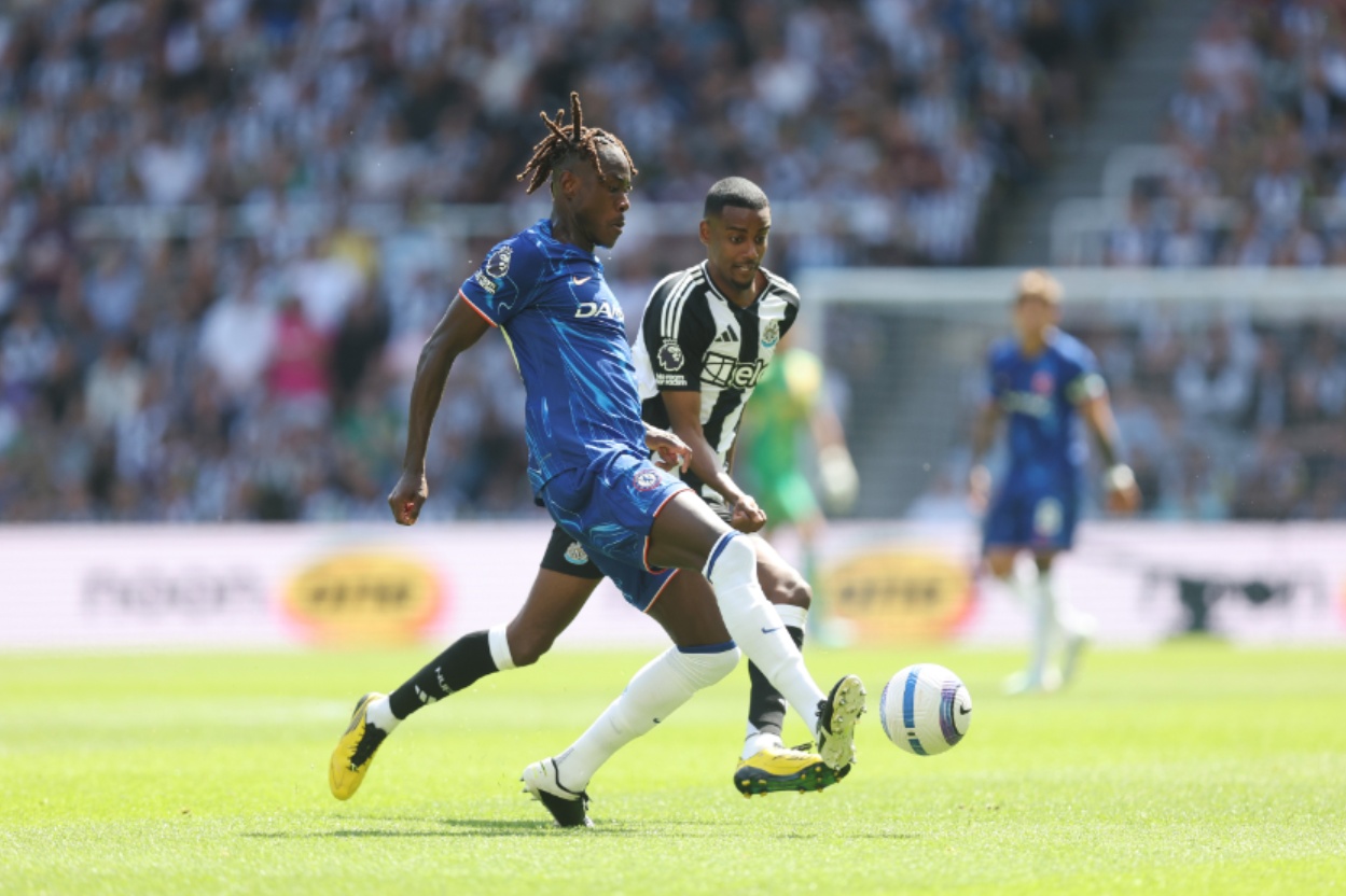 Ian Darke isn't completely ruling out a move to Liverpool for Alexander Isak this summer