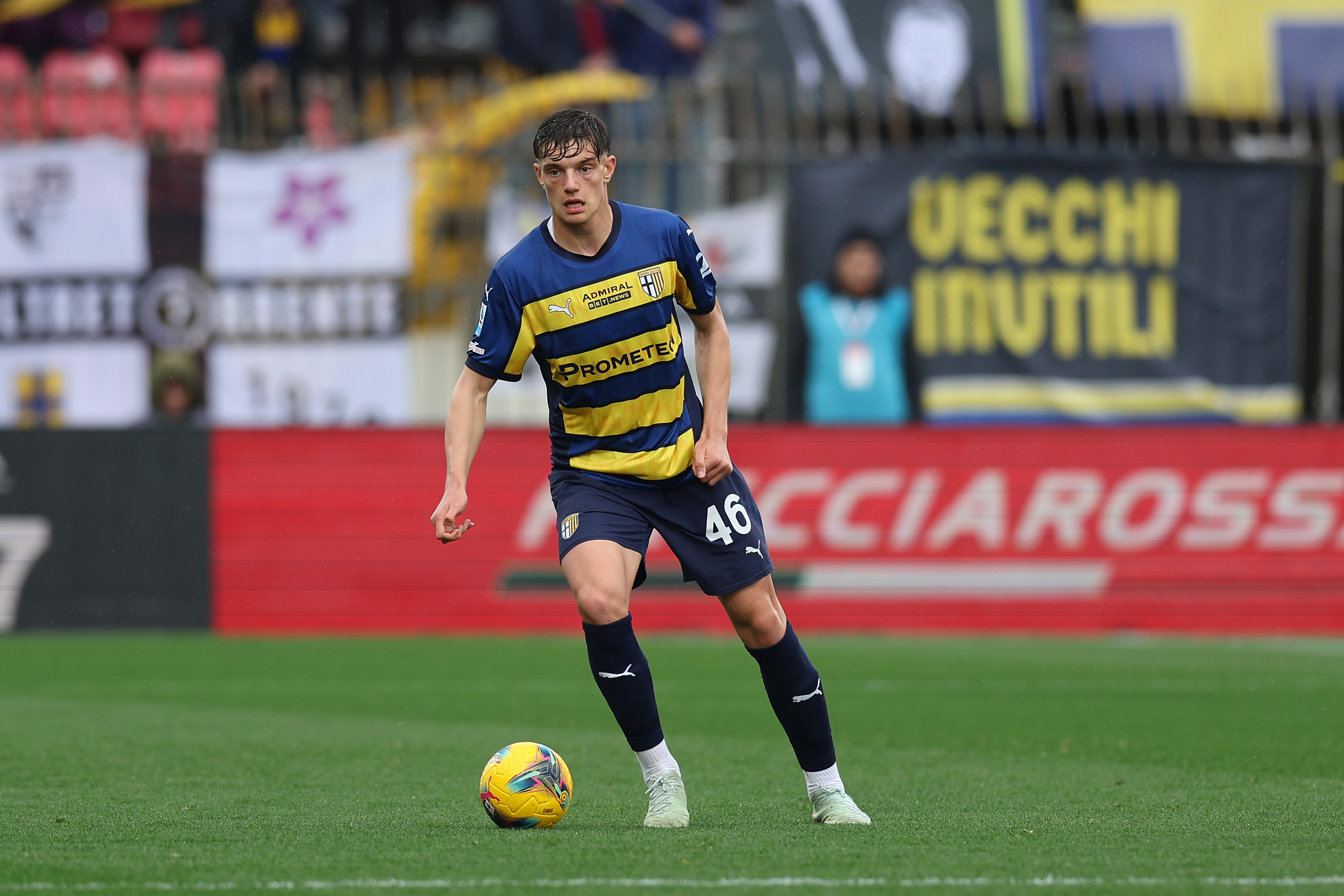 Inter Milan are fearful that Liverpool could hijack a potential move for Parma defender Giovanni Leoni