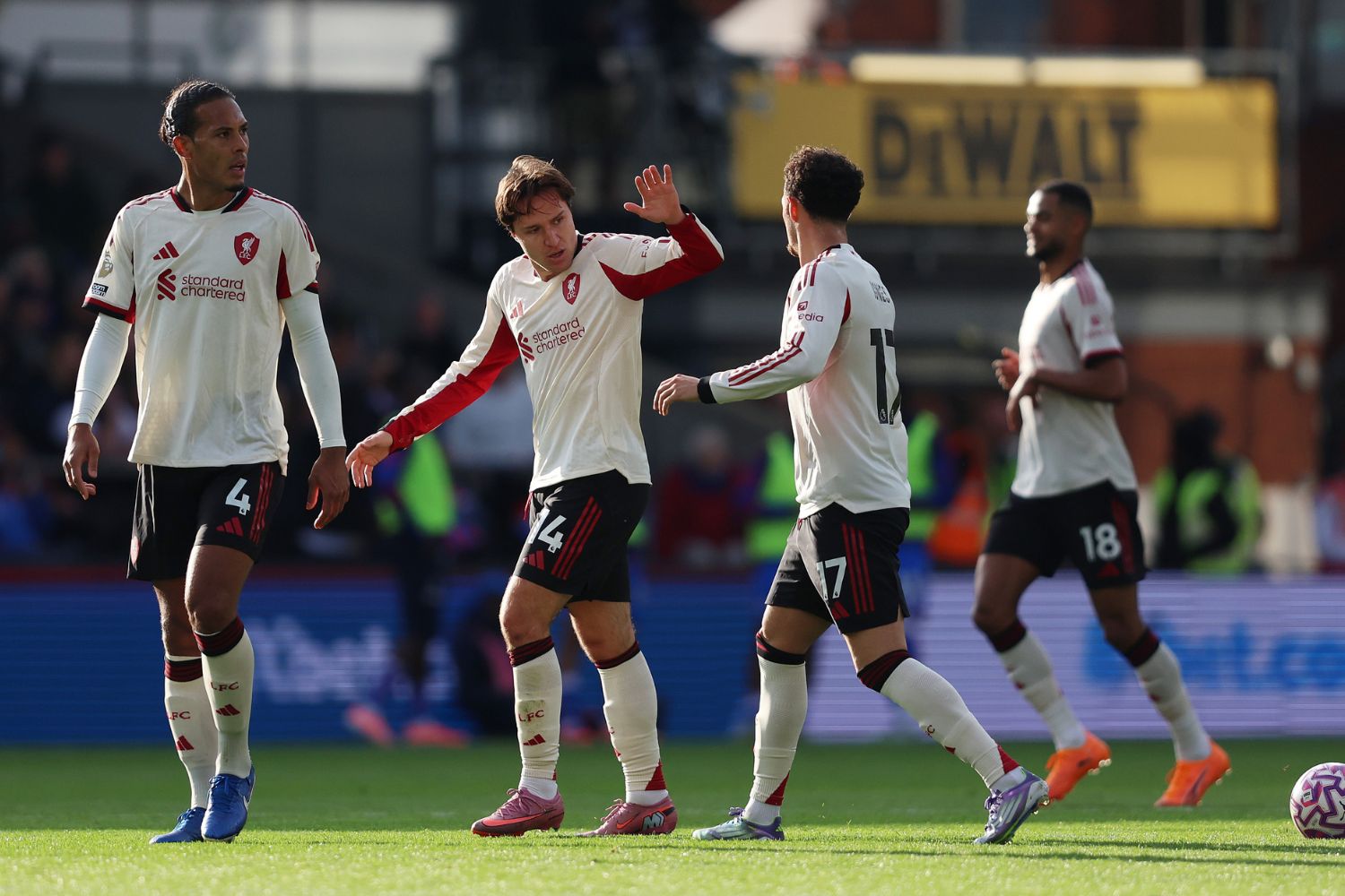 Federico Chiesa celebrates at Selhurst Park