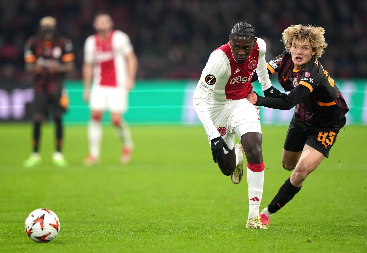 Liverpool are keeping tabs on teenage Ajax midfielder Jorthy Mokio
