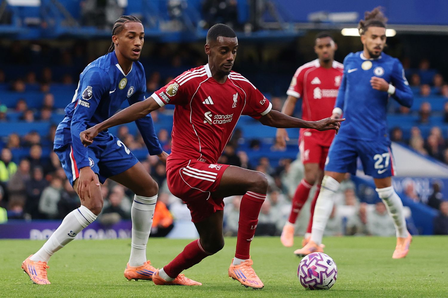 Alexander Isak against Chelsea