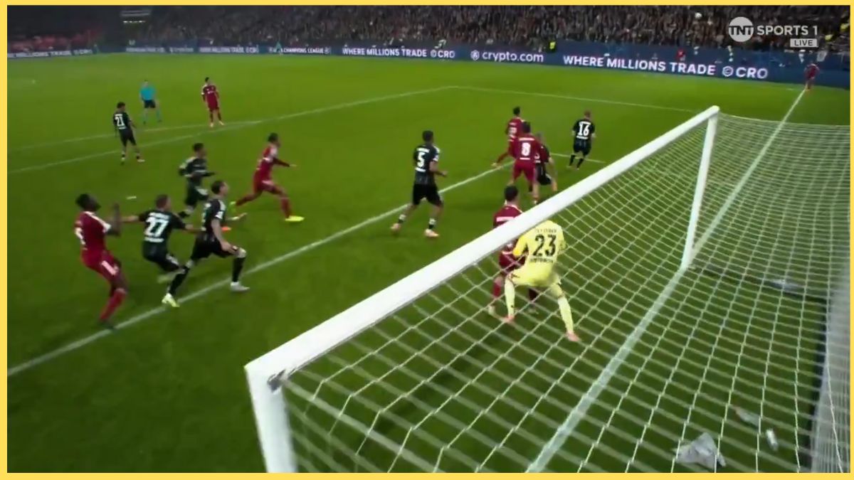 Andy Robertson's role in Virgil van Dijk's goal against Eintracht Frankfurt