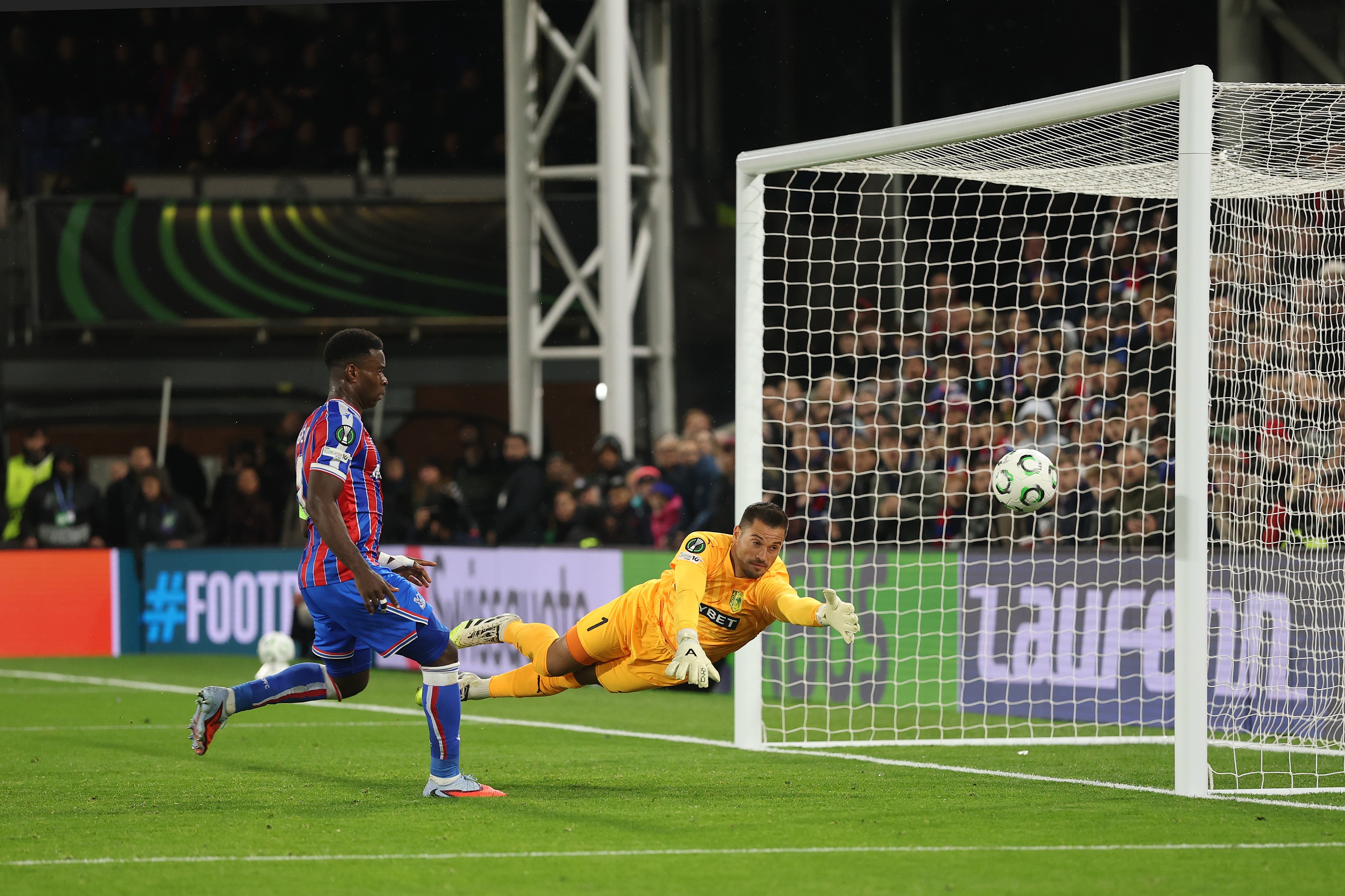 Zlatan Alomerovic saves a shot from Marc Guehi.