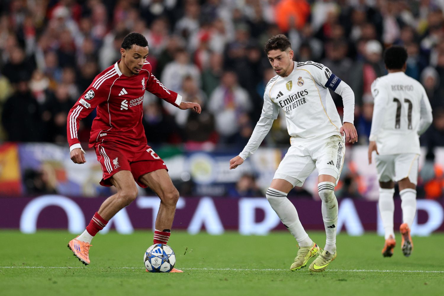 Hugo Ekitike against Federico Valverde of Real Madrid