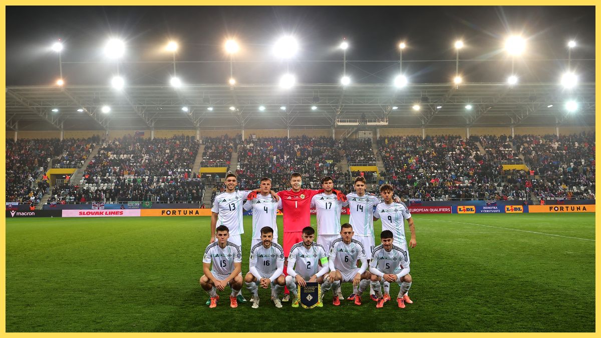 Conor Bradley and the Northern Ireland squad against Slovakia