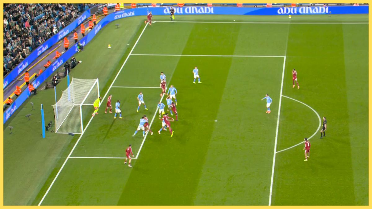 Andy Robertson's role in Van Dijk's Etihad goal