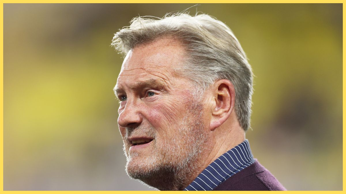 Glenn Hoddle speaks on Liverpool offside goal