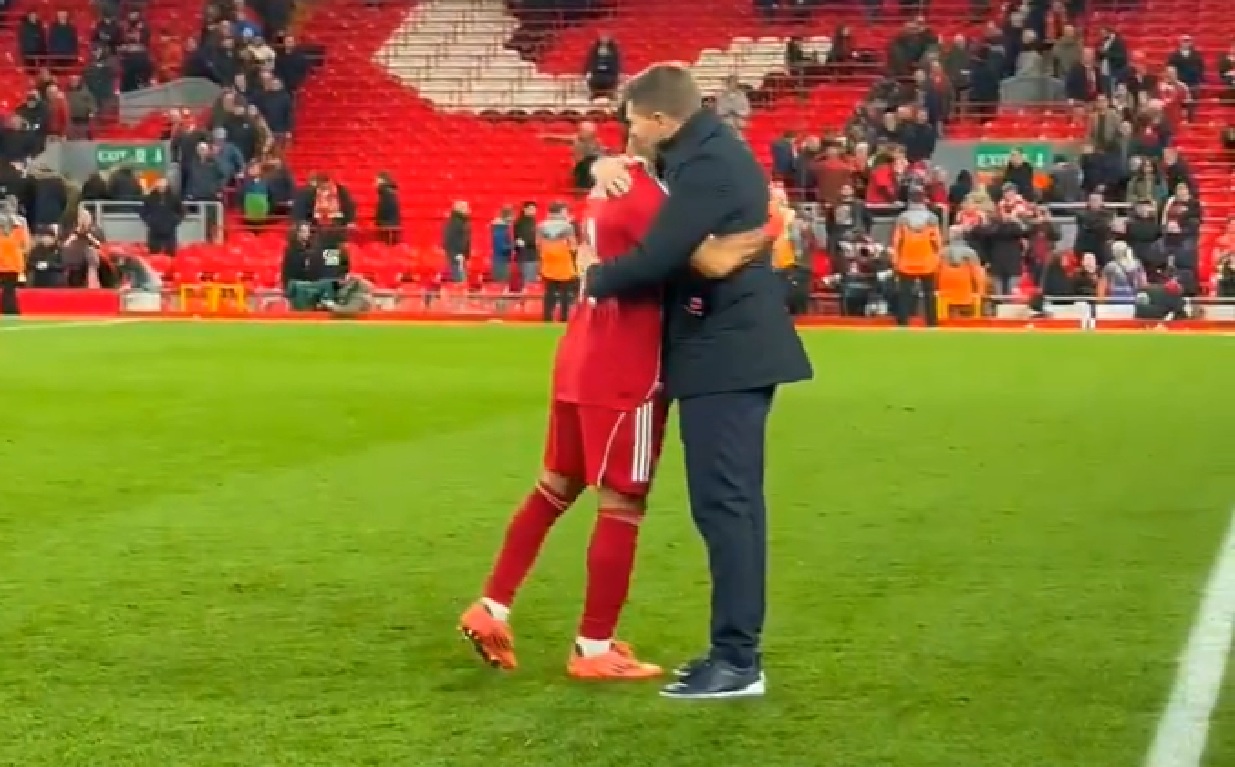 Steven Gerrard hugs Mo Salah after the Egyptian's 250th goal for Liverpool