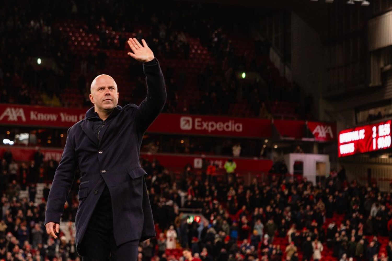 Arne Slot salutes Liverpool fans after beating Wolves