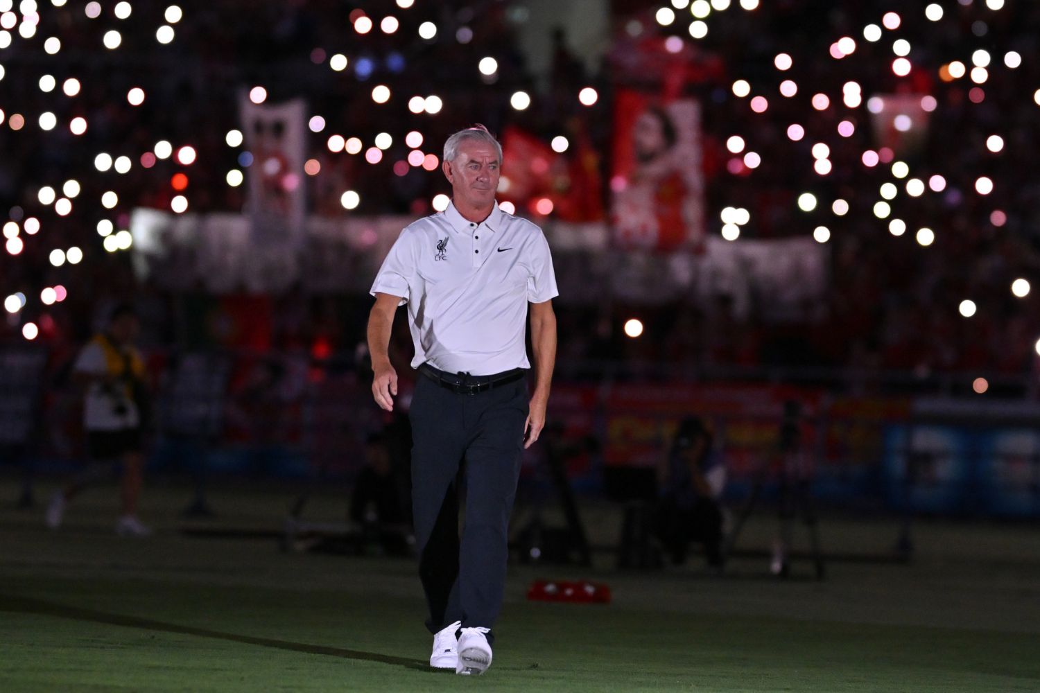 Ian Rush legend of Liverpool laying a wreath in remembrance of Diogo Jota of Liverpool prior to the MEIJI YASUDA J.LEAGUE World Challenge 2025