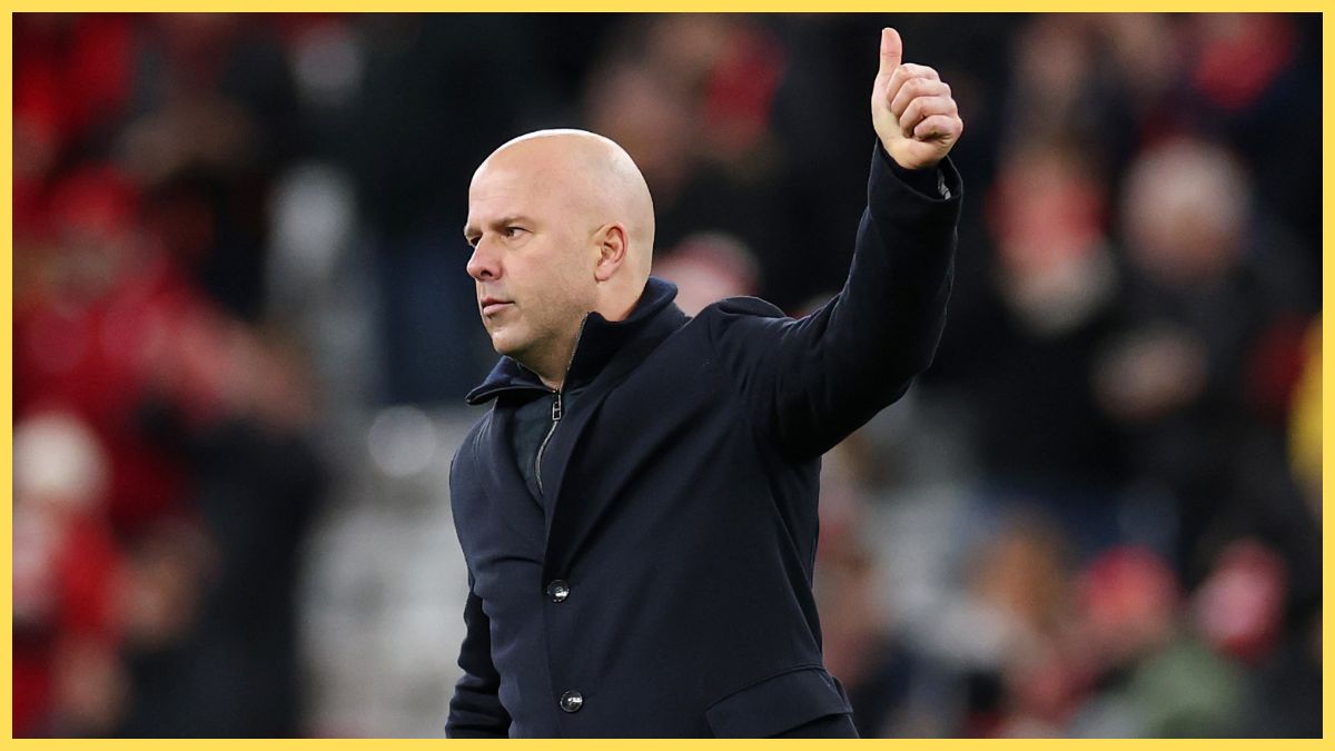 Arne Slot salutes Liverpool fans at Anfield after Wolves win