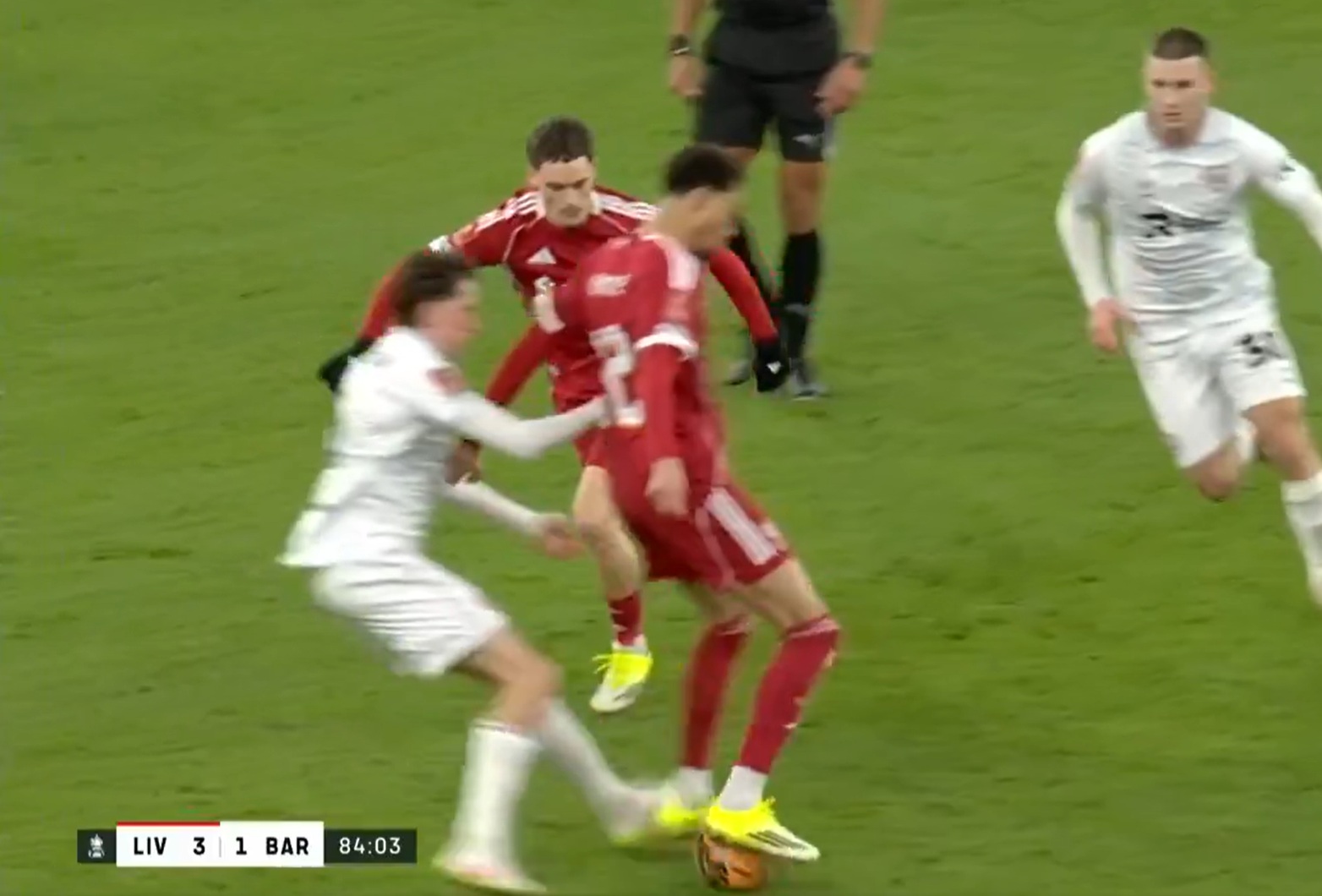 Hugo Ekitike tees up Florian Wirtz to score against Barnsley