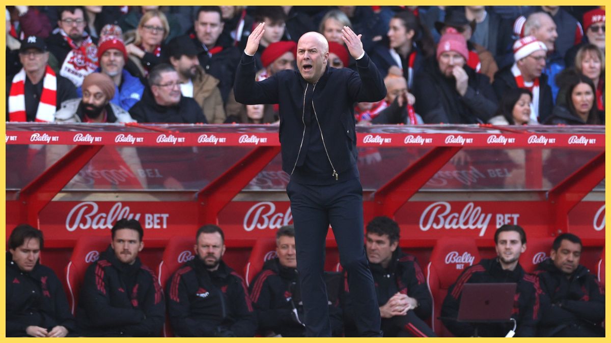 Arne Slot reacts against Nottingham Forest