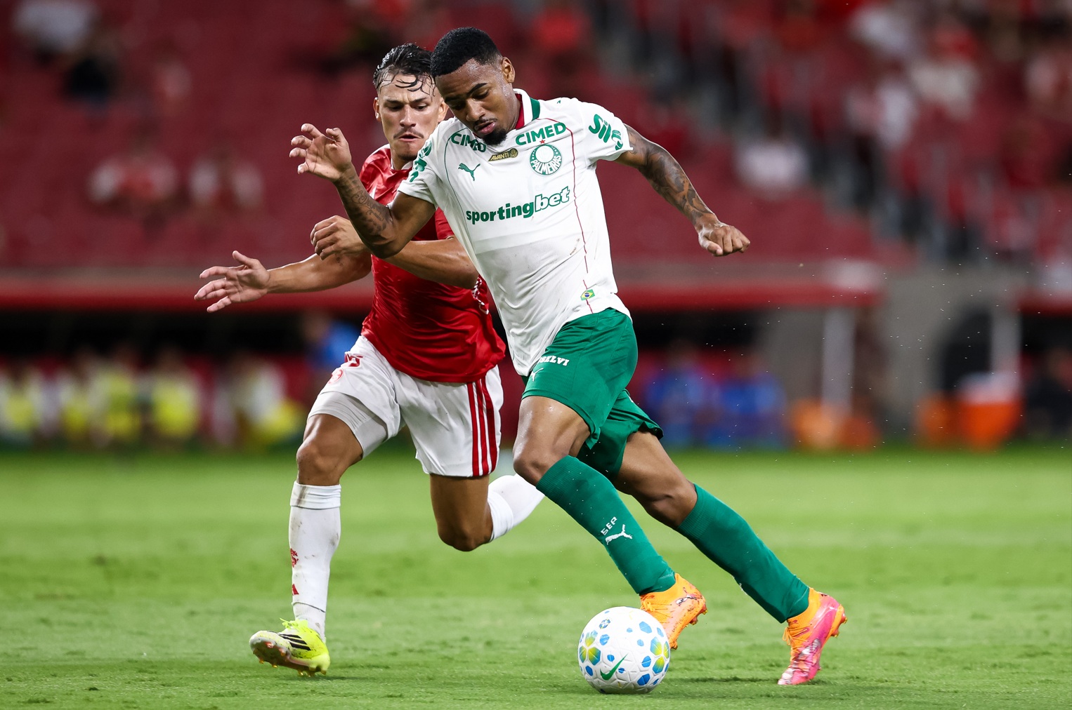 Liverpool scouts have reportedly been wowed by Palmeiras midfielder Allan