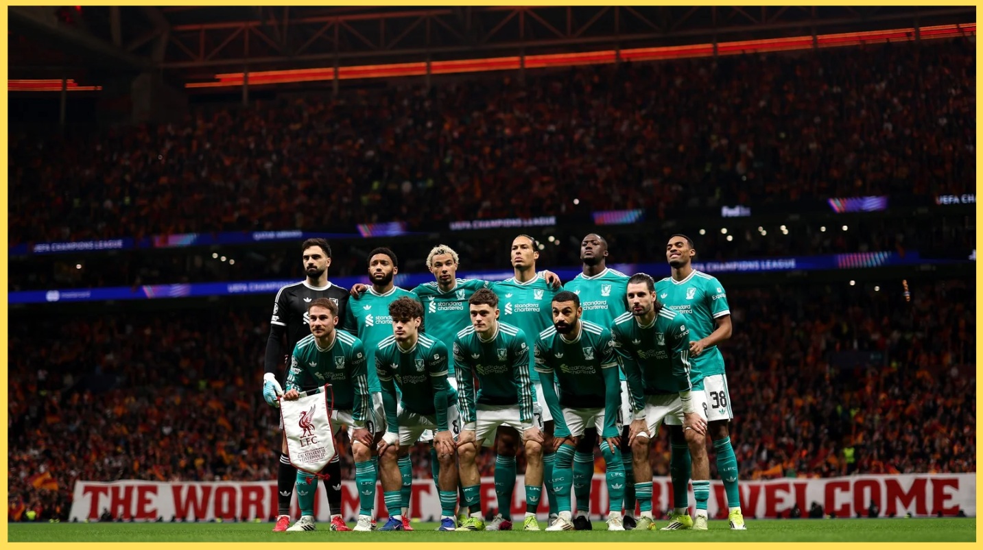 Liverpool players pose for a team photo before their clash against Galatasaray