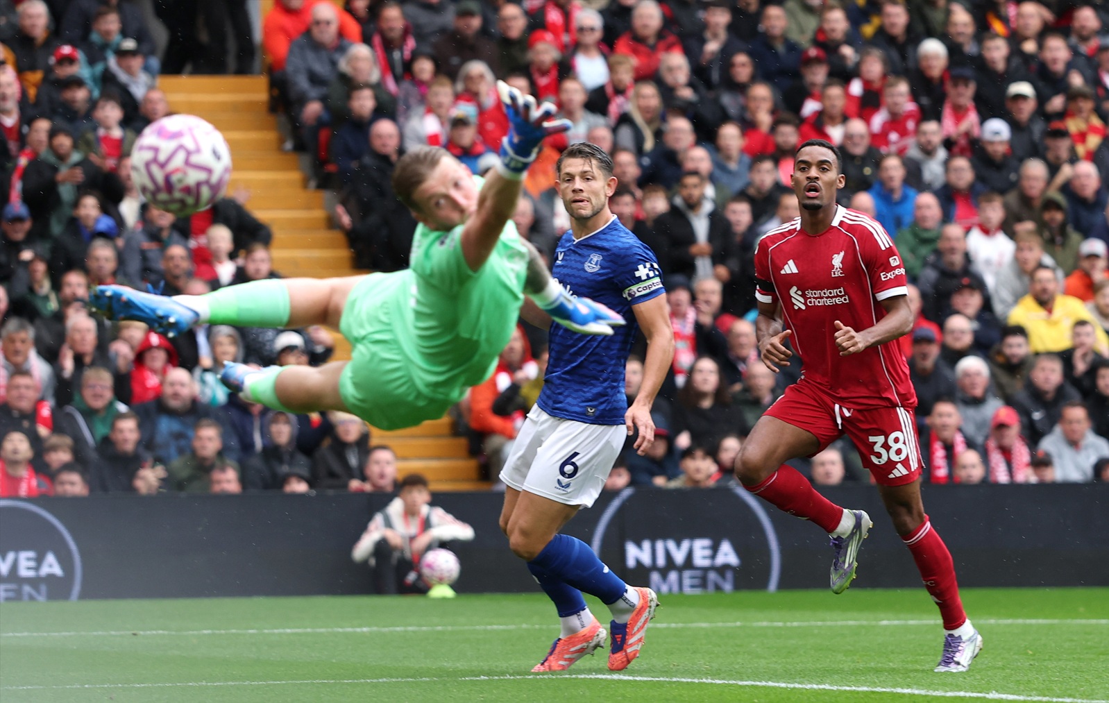 Ryan Gravenberch scores in the Merseyside derby at Anfield in September 2025